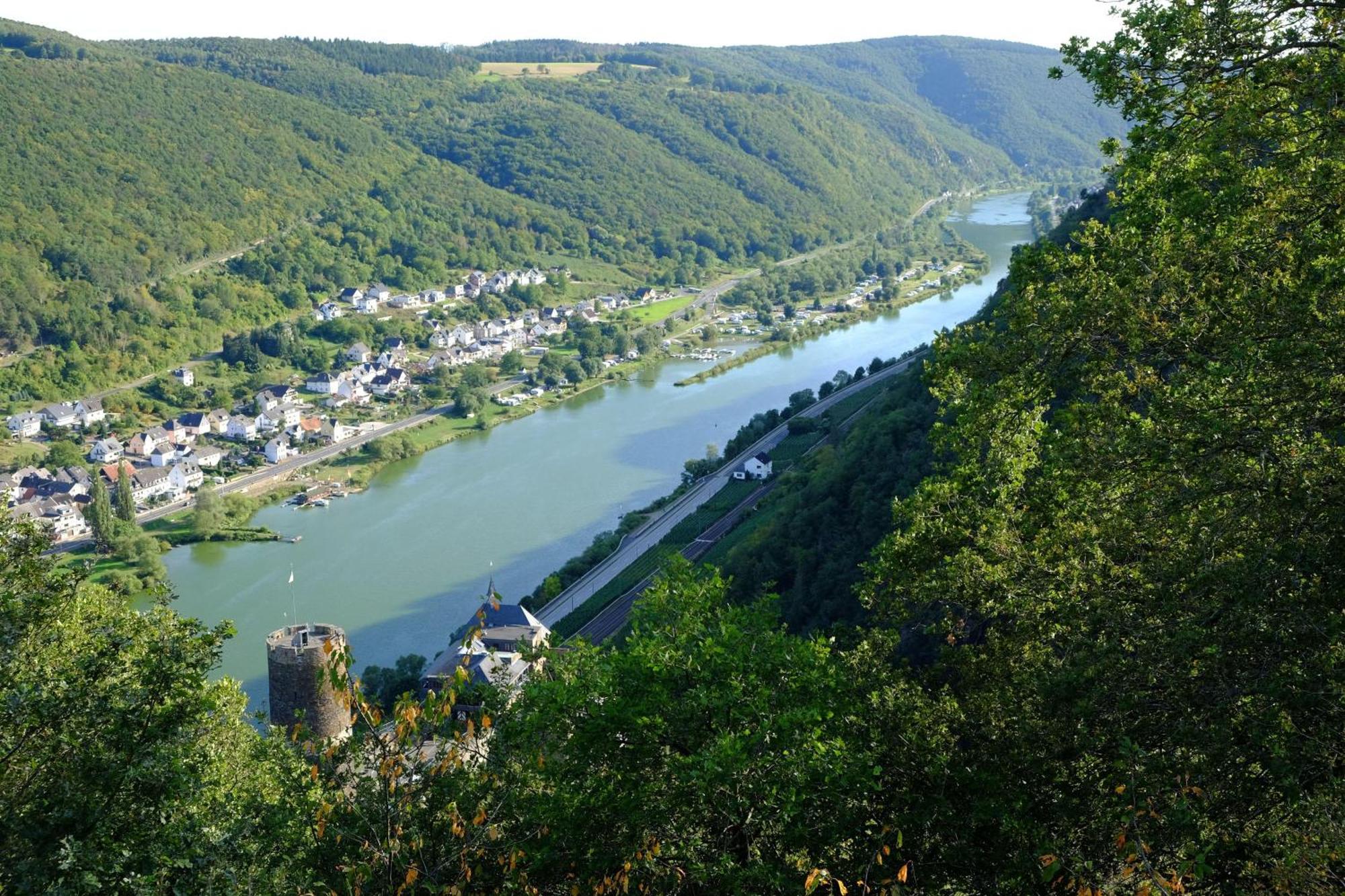 Ferienwohnung-Zum-Kueppchen Münstermaifeld Buitenkant foto